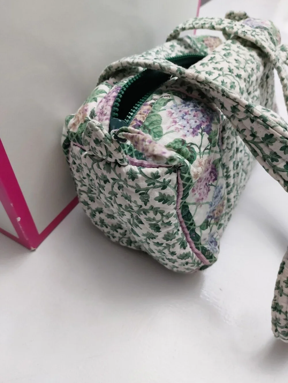 Vera Bradley Vintage Classic 100 Handbag Lilac Time - Picture 4 of 5